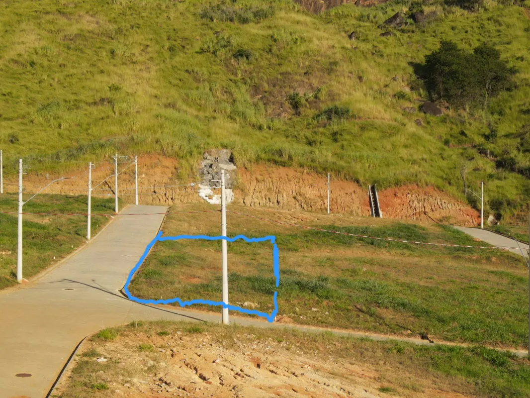 Vende-se lote de esquina  em Tarumirim